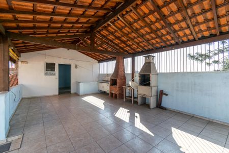 Casa à venda com 112m², 2 quartos e 2 vagasTerraço