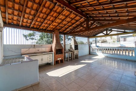 Casa à venda com 112m², 2 quartos e 2 vagasTerraço