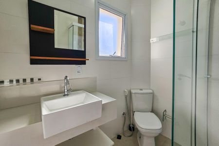 Apartamento para alugar com 110m², 3 quartos e 1 vaga Apartamento para alugar com 110m², 3 quartos e 1 vagaBanheiro da Suíte