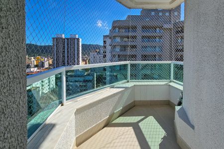 Apartamento para alugar com 110m², 3 quartos e 1 vaga Apartamento para alugar com 110m², 3 quartos e 1 vagaVaranda Suíte 1