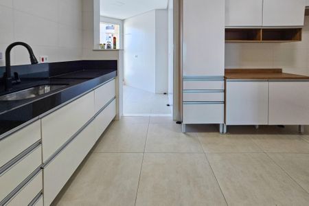 Apartamento para alugar com 110m², 3 quartos e 1 vaga Apartamento para alugar com 110m², 3 quartos e 1 vagaCozinha