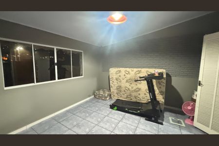 Casa à venda com 266m², 3 quartos e 3 vagas Casa à venda com 266m², 3 quartos e 3 vagasQuarto 3 - Varanda