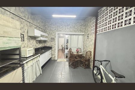 Casa à venda com 266m², 3 quartos e 3 vagas Casa à venda com 266m², 3 quartos e 3 vagasVaranda da Sala