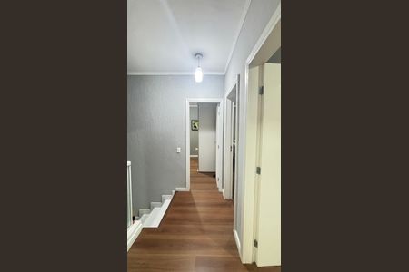 Casa à venda com 266m², 3 quartos e 3 vagas Casa à venda com 266m², 3 quartos e 3 vagasCorredor