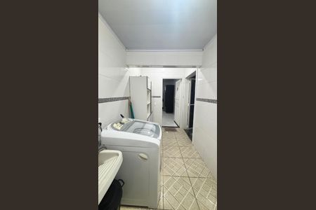 Casa à venda com 266m², 3 quartos e 3 vagas Casa à venda com 266m², 3 quartos e 3 vagasÁrea de Serviço