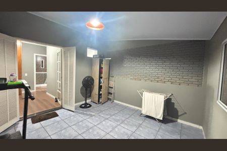 Casa à venda com 266m², 3 quartos e 3 vagas Casa à venda com 266m², 3 quartos e 3 vagasQuarto 3 - Varanda