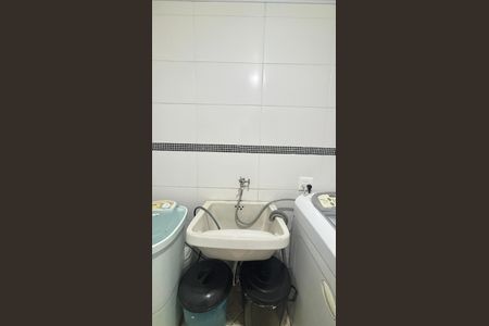 Casa à venda com 266m², 3 quartos e 3 vagas Casa à venda com 266m², 3 quartos e 3 vagasÁrea de Serviço