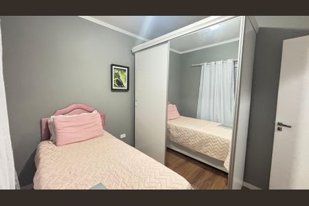 Casa à venda com 266m², 3 quartos e 3 vagas Casa à venda com 266m², 3 quartos e 3 vagasQuarto 2