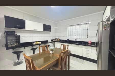 Casa à venda com 266m², 3 quartos e 3 vagas Casa à venda com 266m², 3 quartos e 3 vagasCozinha