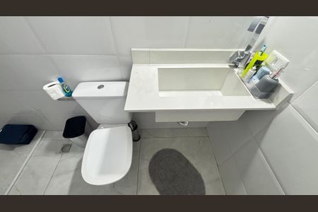 Casa à venda com 266m², 3 quartos e 3 vagas Casa à venda com 266m², 3 quartos e 3 vagasLavabo