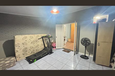 Casa à venda com 266m², 3 quartos e 3 vagas Casa à venda com 266m², 3 quartos e 3 vagasQuarto 3 - Varanda