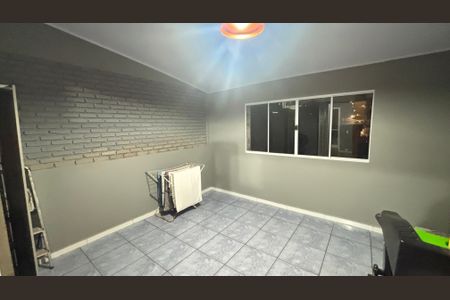 Casa à venda com 266m², 3 quartos e 3 vagas Casa à venda com 266m², 3 quartos e 3 vagasQuarto 3 - Varanda