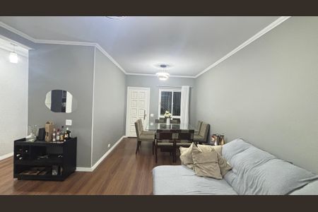 Casa à venda com 266m², 3 quartos e 3 vagas Casa à venda com 266m², 3 quartos e 3 vagasSala