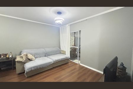 Casa à venda com 266m², 3 quartos e 3 vagas Casa à venda com 266m², 3 quartos e 3 vagasSala