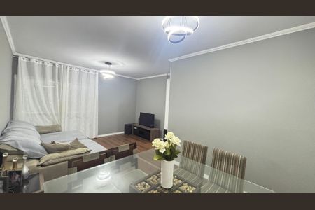 Casa à venda com 266m², 3 quartos e 3 vagas Casa à venda com 266m², 3 quartos e 3 vagasSala