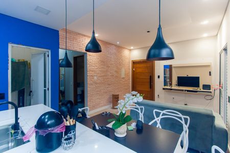 Casa para alugar com 160m², 2 quartos e 3 vagasSala