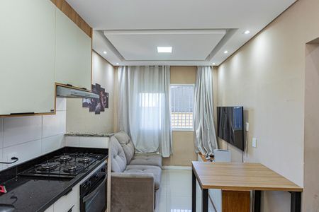 Sala, cozinha e área de serviço de apartamento para alugar com 2 quartos, 32m² em Pirituba, São Paulo