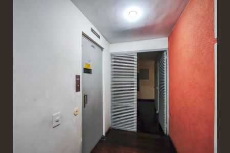 Apartamento à venda com 69m², 2 quartos e 1 vagaFachada e portaria
