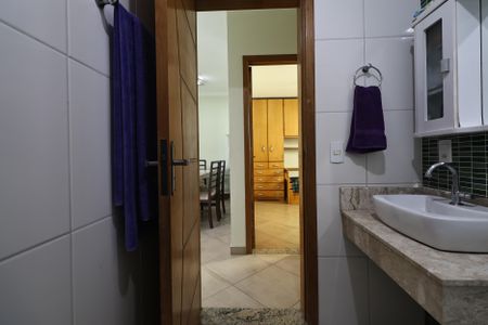 Apartamento à venda com 186m², 3 quartos e 2 vagasBanheiro