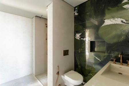 Apartamento à venda com 102m², 2 quartos e 1 vagaBanheiro da Suíte 1