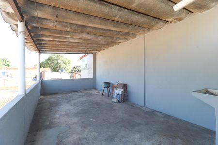 Casa à venda com 110m², 2 quartos e 3 vagasCobertura
