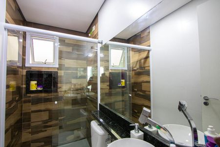 Apartamento para alugar com 120m², 2 quartos e 1 vaga Apartamento para alugar com 120m², 2 quartos e 1 vagaBanheiro da Suíte