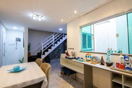 Apartamento para alugar com 120m², 2 quartos e 1 vaga Apartamento para alugar com 120m², 2 quartos e 1 vagaSala