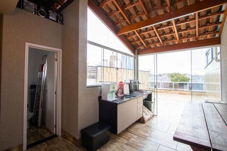 Apartamento para alugar com 120m², 2 quartos e 1 vaga Apartamento para alugar com 120m², 2 quartos e 1 vagaÁrea de serviço