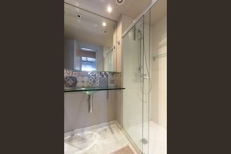 Apartamento para alugar com 70m², 2 quartos e 1 vaga Apartamento para alugar com 70m², 2 quartos e 1 vagaBanheiro