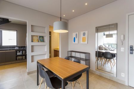 Sala de apartamento para alugar com 1 quarto, 70m² em Vila Olímpia, São Paulo