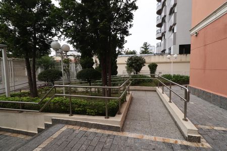 Apartamento para alugar com 84m², 2 quartos e 2 vagasPortaria