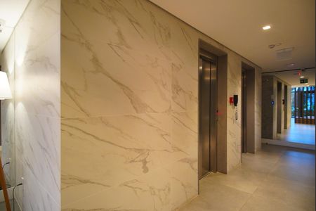 Apartamento à venda com 100m², 2 quartos e 2 vagasHall de entrada