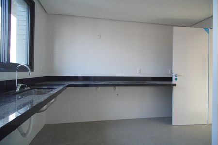 Apartamento à venda com 100m², 2 quartos e 2 vagasCozinha