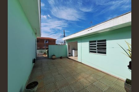 Casa à venda com 111m², 2 quartos e 2 vagasÁrea Externa