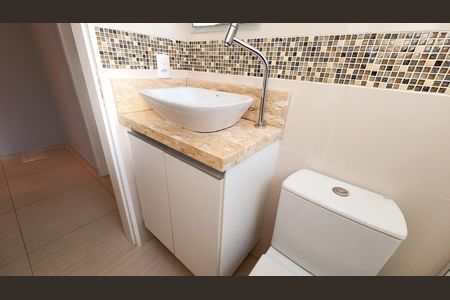 Apartamento à venda com 58m², 2 quartos e 1 vaga Apartamento à venda com 58m², 2 quartos e 1 vagaBanheiro