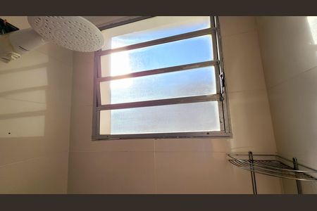 Apartamento à venda com 58m², 2 quartos e 1 vaga Apartamento à venda com 58m², 2 quartos e 1 vagaBanheiro
