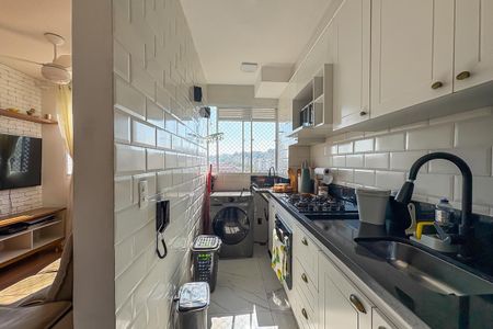 Apartamento à venda com 42m², 2 quartos e sem vagaCozinha e Área de Serviço