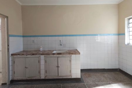 Casa para alugar com 138m², 2 quartos e 2 vagasCozinha