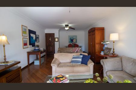 Apartamento à venda com 209m², 4 quartos e 2 vagasSala