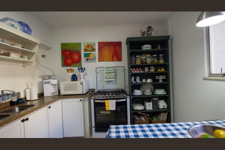 Apartamento à venda com 209m², 4 quartos e 2 vagasCozinha e Área de Serviço