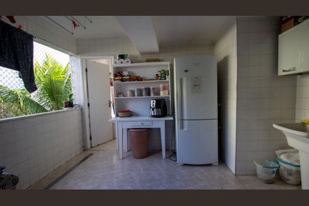 Apartamento à venda com 209m², 4 quartos e 2 vagasCozinha e Área de Serviço