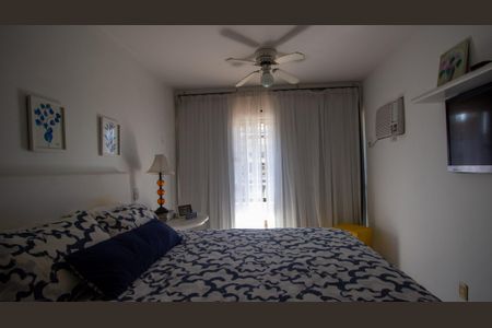 Apartamento à venda com 209m², 4 quartos e 2 vagasSuíte