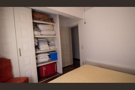 Apartamento à venda com 209m², 4 quartos e 2 vagasQuarto 1