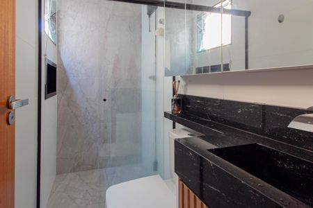 Casa à venda com 135m², 3 quartos e 3 vagasBanheiro da Suíte