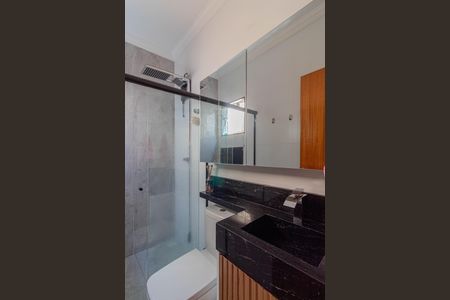 Casa à venda com 135m², 3 quartos e 3 vagasBanheiro da Suíte