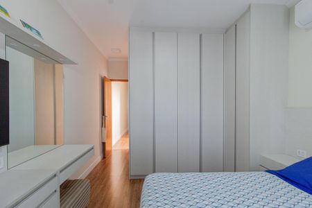 Casa à venda com 135m², 3 quartos e 3 vagasSuíte