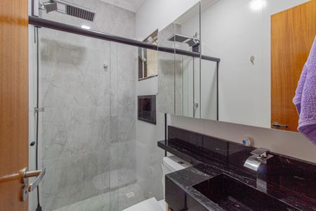 Casa à venda com 135m², 3 quartos e 3 vagasBanheiro