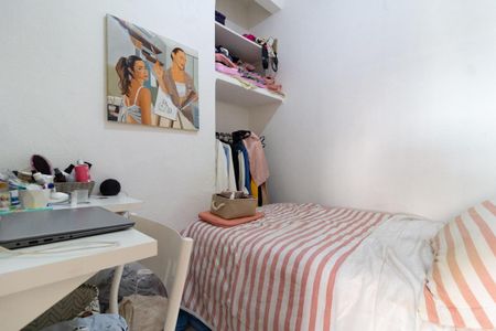 Apartamento à venda com 104m², 3 quartos e sem vaga Apartamento à venda com 104m², 3 quartos e sem vagaQuarto de serviço