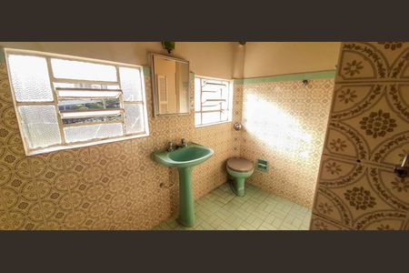 Casa à venda com 125m², 3 quartos e 3 vagas Casa à venda com 125m², 3 quartos e 3 vagasBanheiro 2