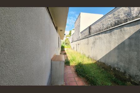 Casa à venda com 181m², 3 quartos e 4 vagasQuintal